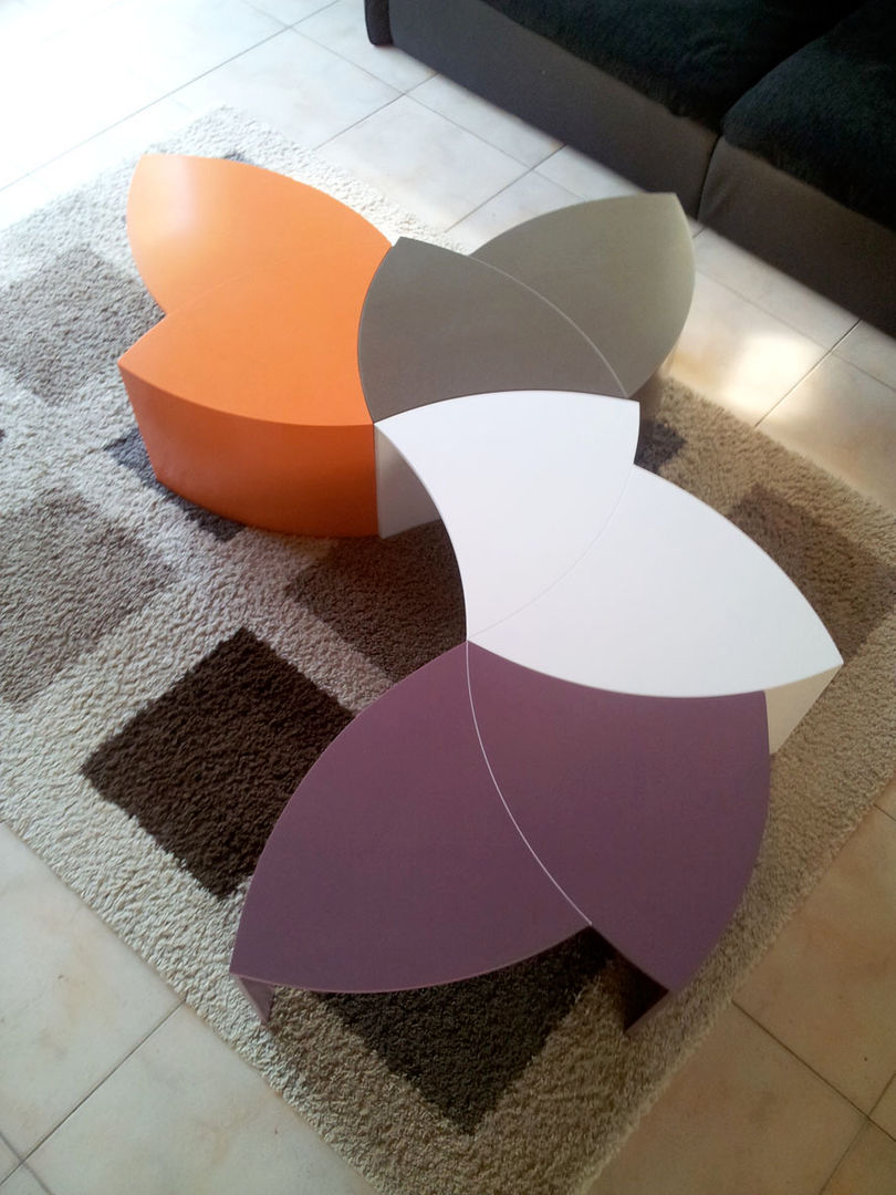 Tables Corian, PP Design PP Design ห้องนั่งเล่น โต๊ะกลางและโซฟา