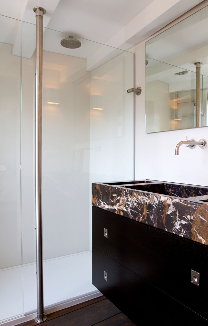 Project I, Proest Interior Proest Interior Modern style bathrooms Sinks