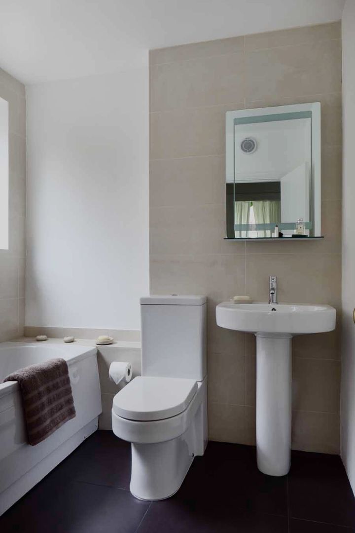 Bathroom gdp interiors Casas de banho modernas