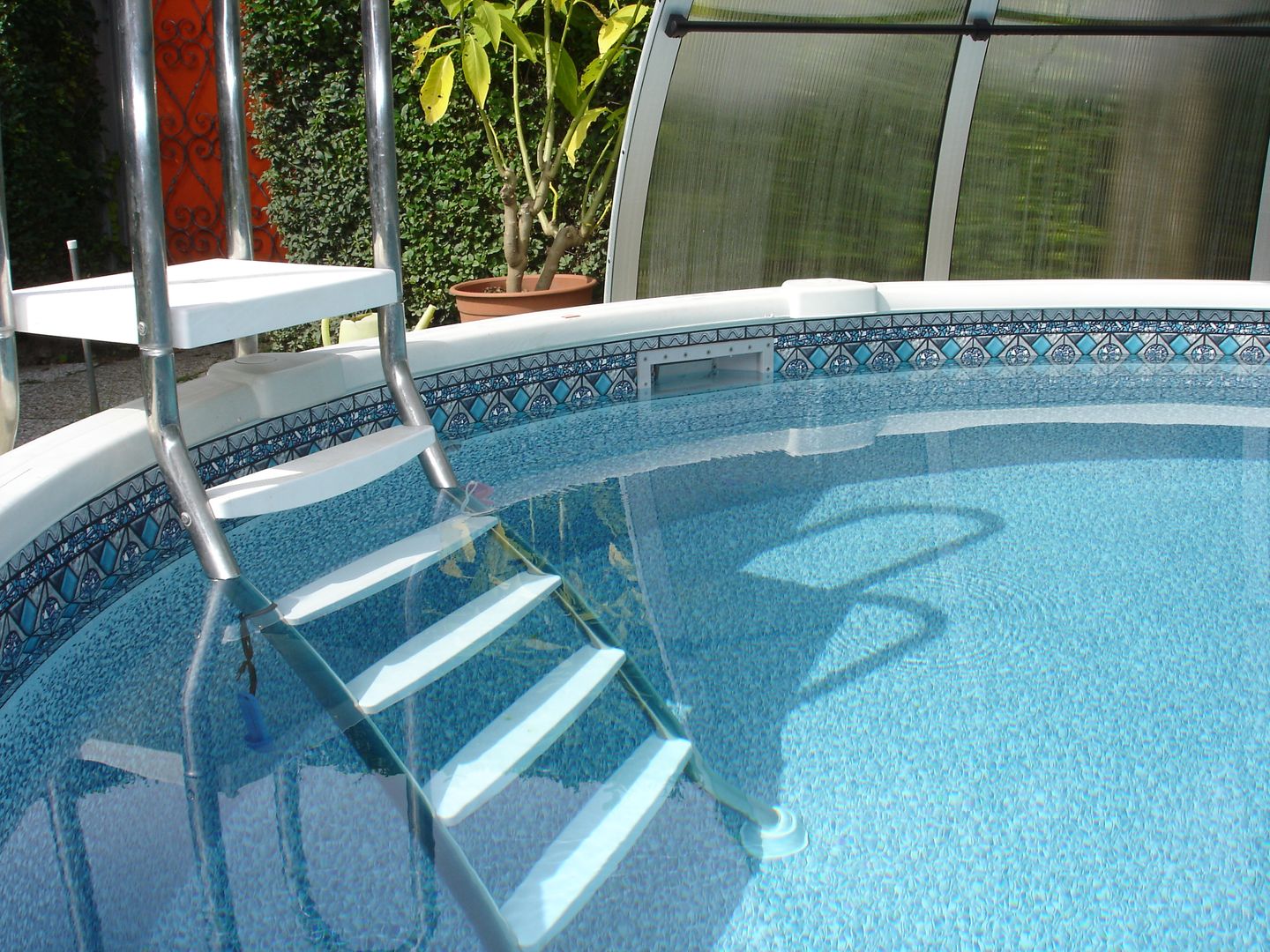 Hochwertige Stahlwandpools mit langer Haltbarkeit, Pool + Wellness City GmbH Pool + Wellness City GmbH Басейн