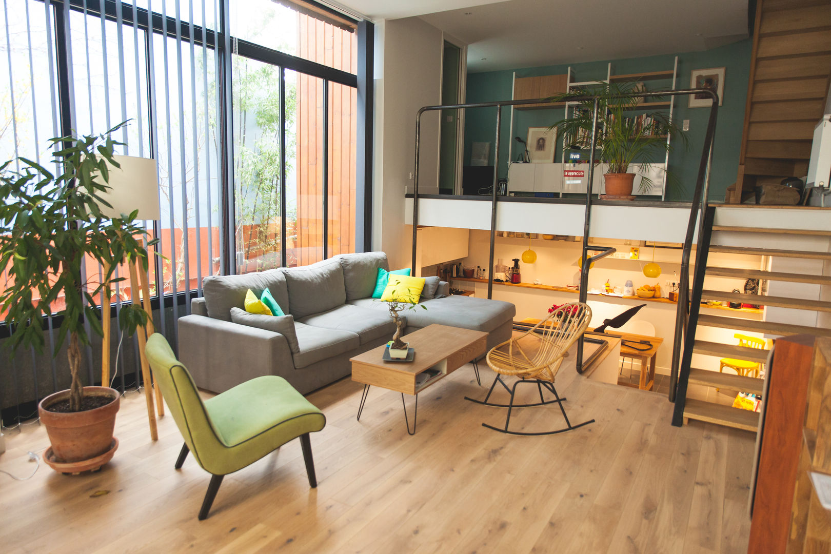 Loft Bagnolet, Lise Compain Lise Compain Гостиная в стиле лофт