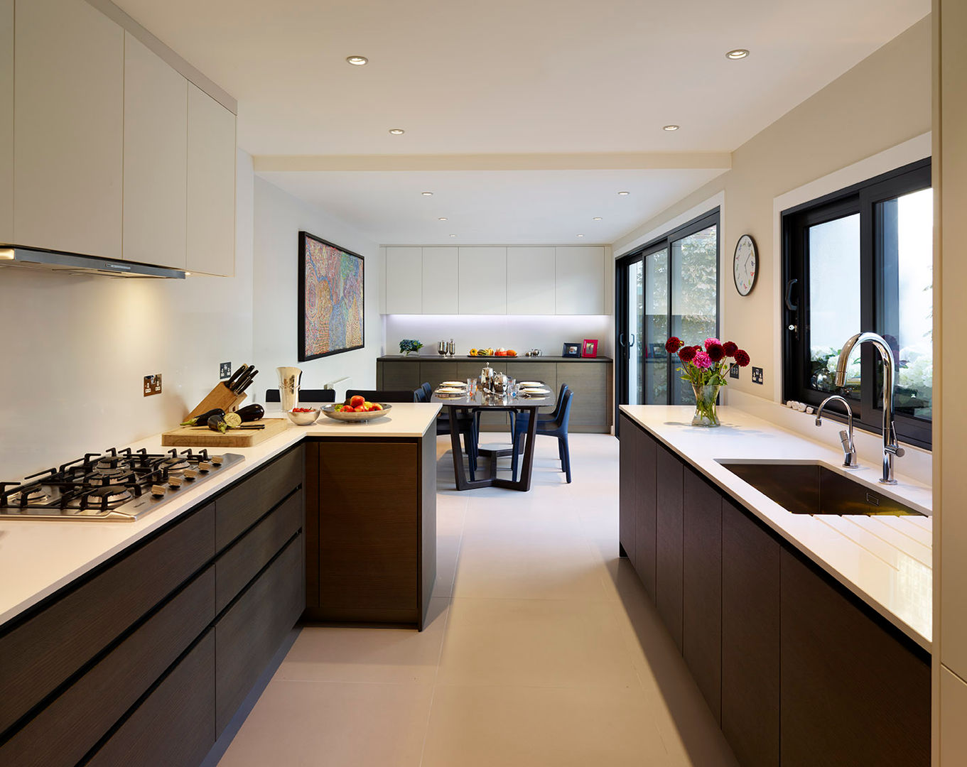 Reflected Glory - Holland Park Renovation, Tyler Mandic Ltd Tyler Mandic Ltd Kitchen