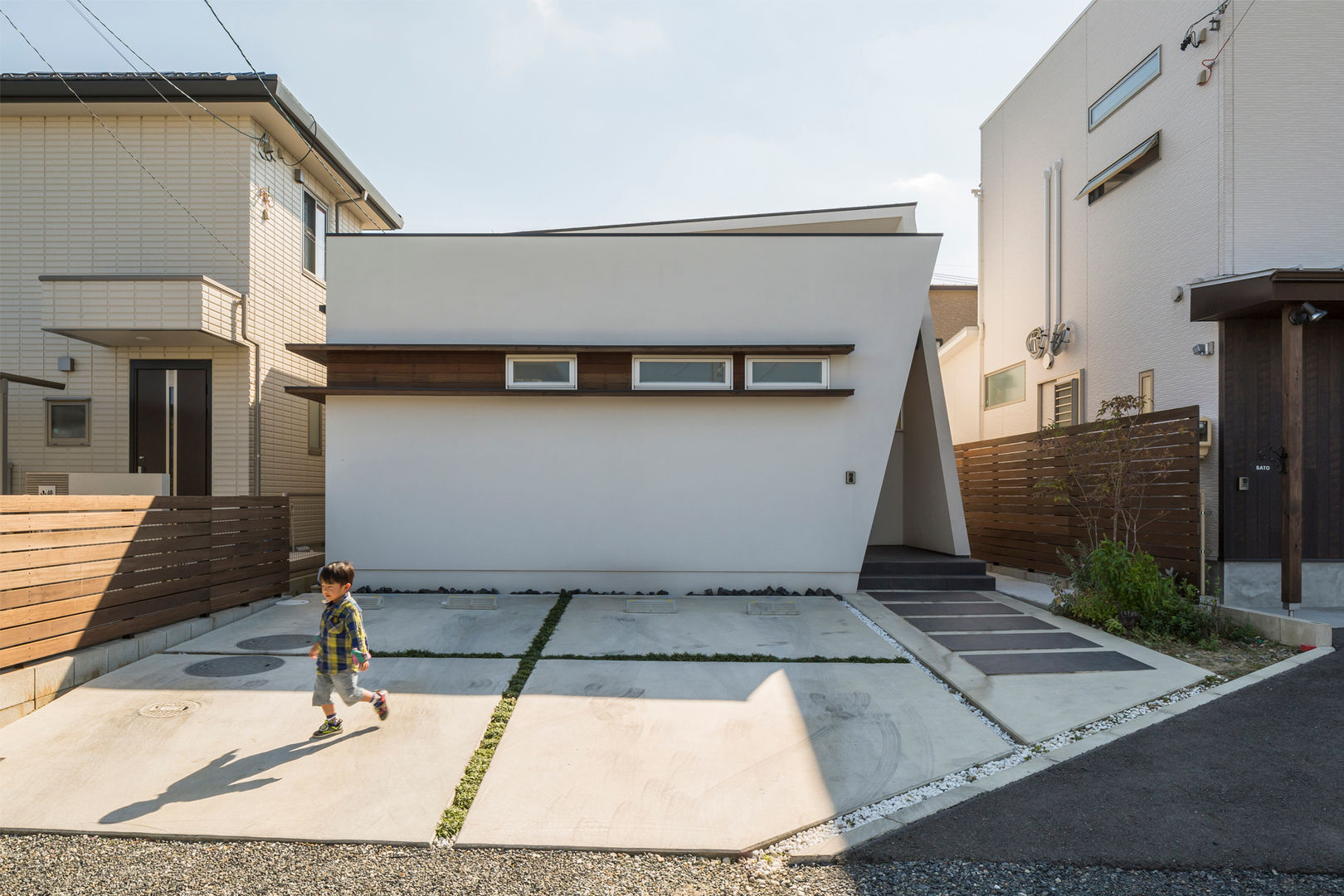 稲沢の家, H建築スタジオ H建築スタジオ Коммерческие помещения Коммерческие помещения