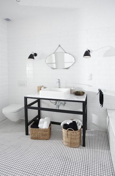 La belleza de lo simple , cs cs Minimalist style bathrooms Lighting