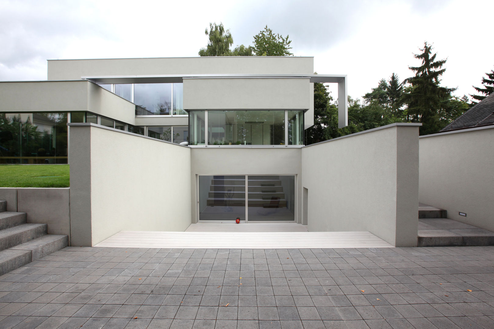 Moderne Villa im Taunus, Neugebauer Architekten BDA Neugebauer Architekten BDA 모던스타일 주택