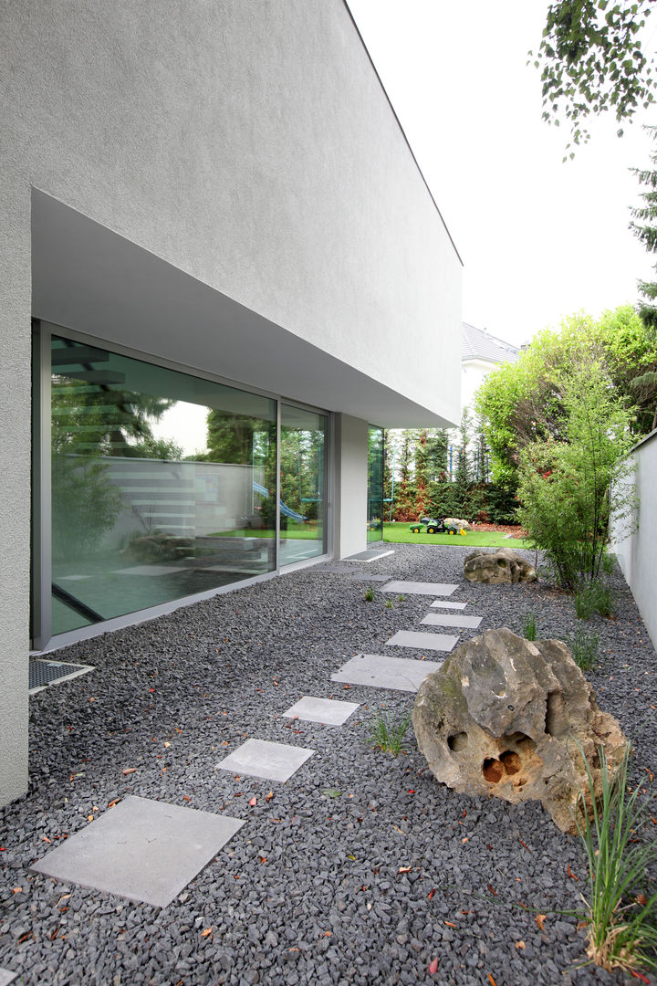 Moderne Villa im Taunus, Neugebauer Architekten BDA Neugebauer Architekten BDA Casas de estilo moderno