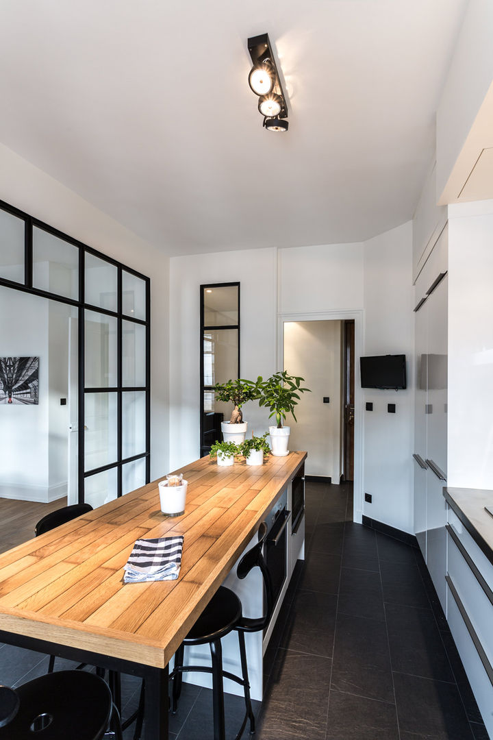 Rénovation d'un appartement à Lyon 6e homify Cuisine moderne