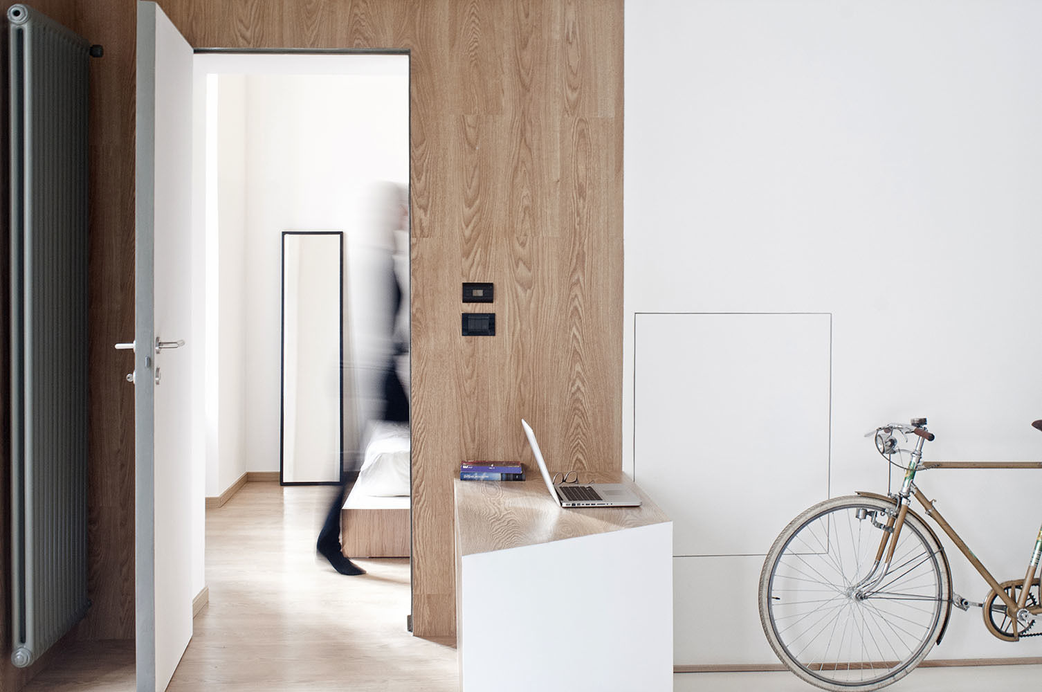 3 VAULTS, R3ARCHITETTI R3ARCHITETTI Minimalistische woonkamers