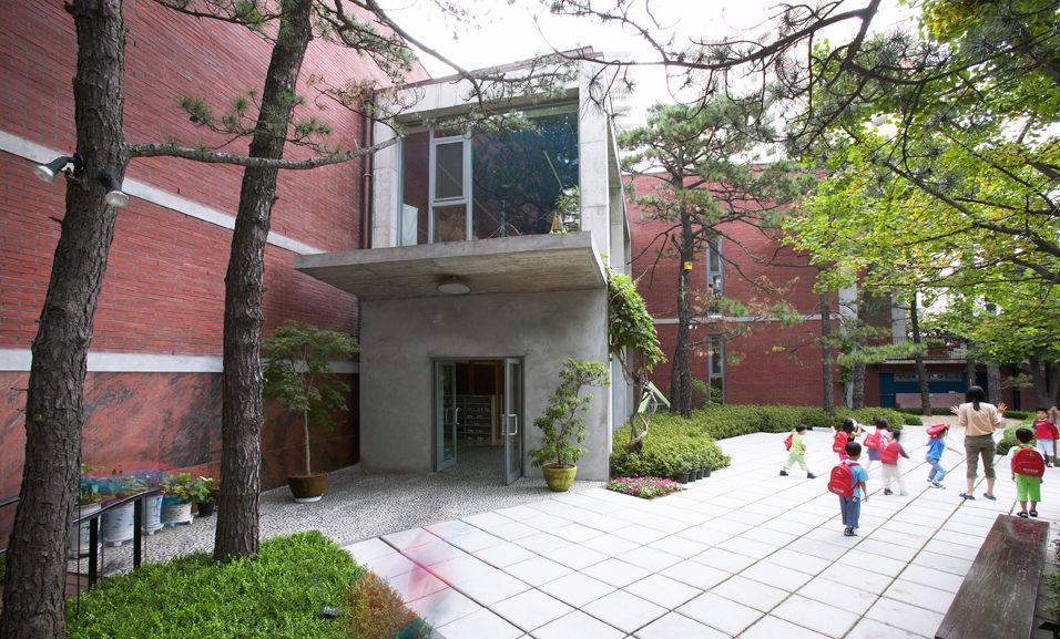 Kindergarten Angel, ISON ARCHITECTS ISON ARCHITECTS Commercial spaces Schools