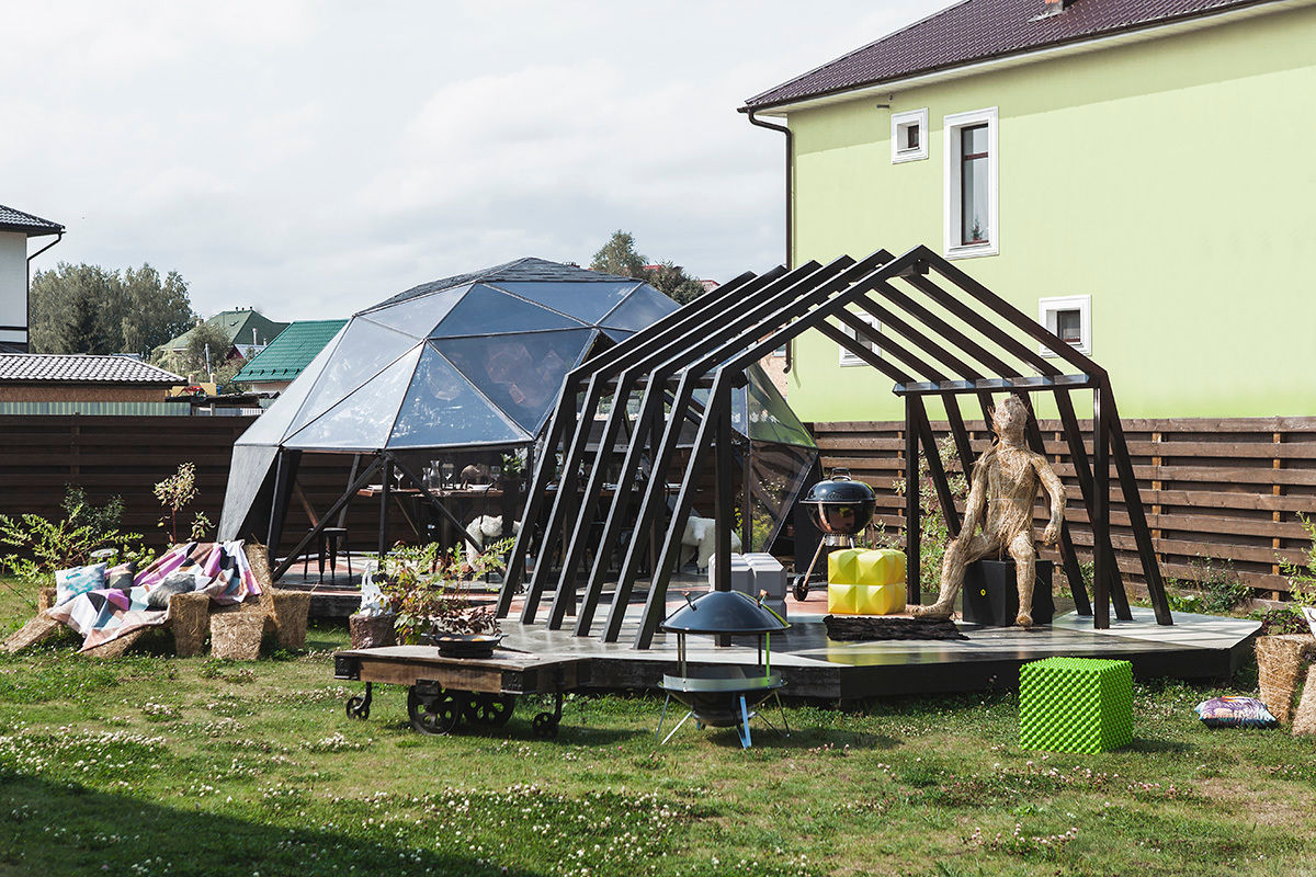 Gazebo ad pergola for a TV-programme Fazenda, SHKAF interior architects SHKAF interior architects Eklektyczny balkon, taras i weranda