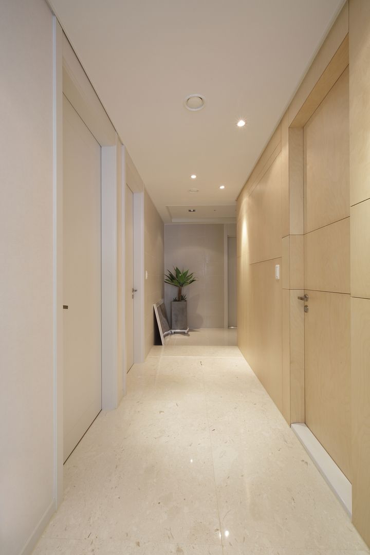 NEW EASYSTONE Turkey cream 600*600 (주)이지테크(EASYTECH Inc.) Modern Corridor, Hallway and Staircase