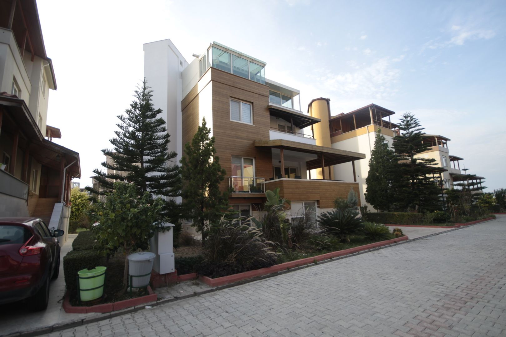 AHMET ASLI İLHAN EVİ , DerganÇARPAR Mimarlık DerganÇARPAR Mimarlık Mediterranean style houses