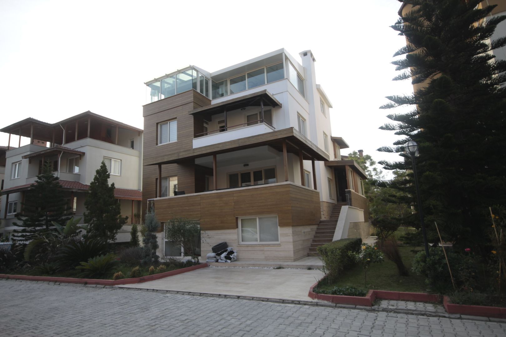 AHMET ASLI İLHAN EVİ , DerganÇARPAR Mimarlık DerganÇARPAR Mimarlık Mediterranean style houses