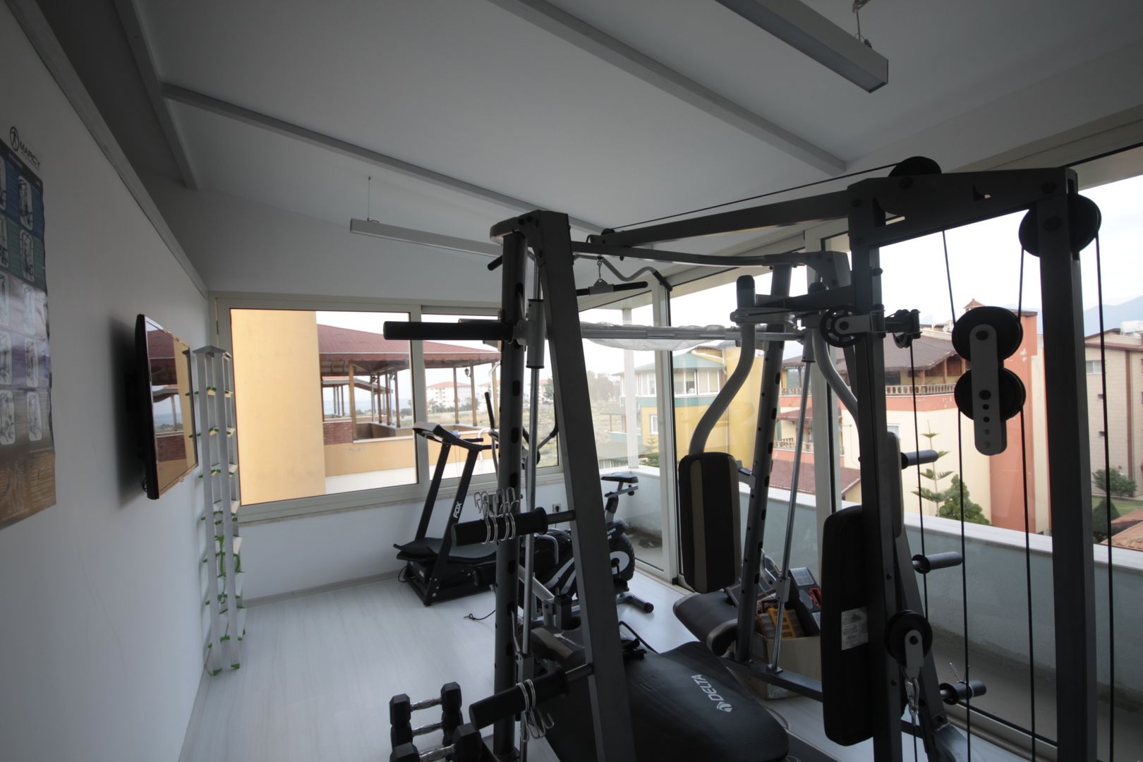 AHMET ASLI İLHAN EVİ , DerganÇARPAR Mimarlık DerganÇARPAR Mimarlık Modern gym