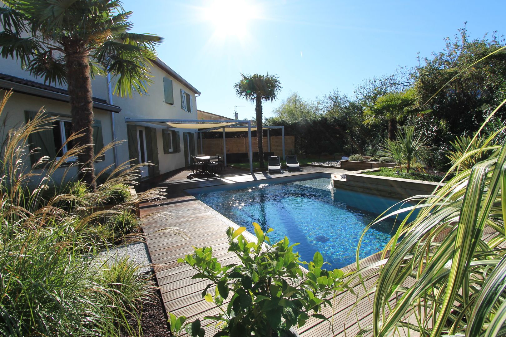 Création d'un jardin avec piscine, bureau d'etudes jardins KAEL bureau d'etudes jardins KAEL Piscinas