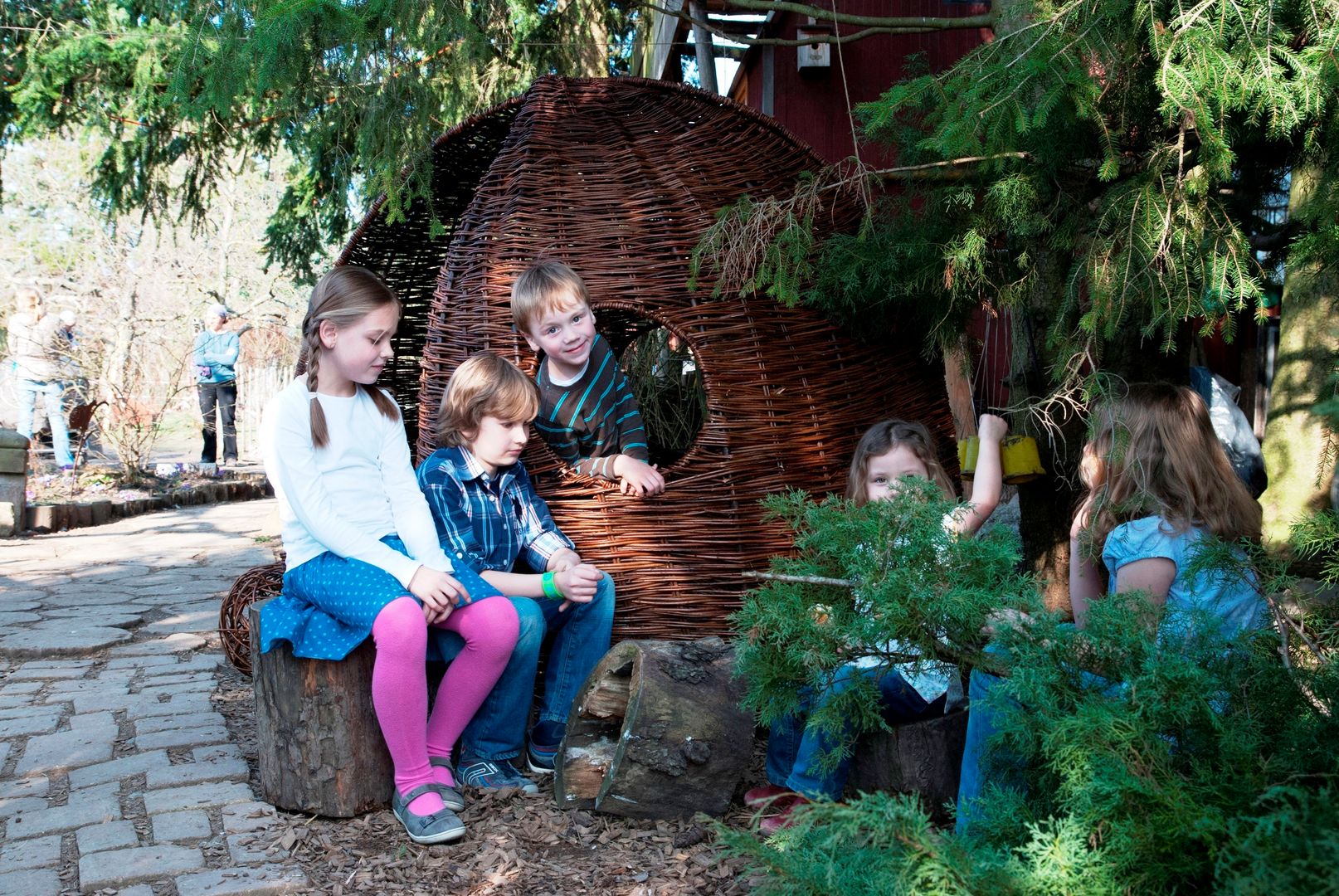 Weidenhütten, Weidenzauber Weidenzauber Country style garden Swings & play sets