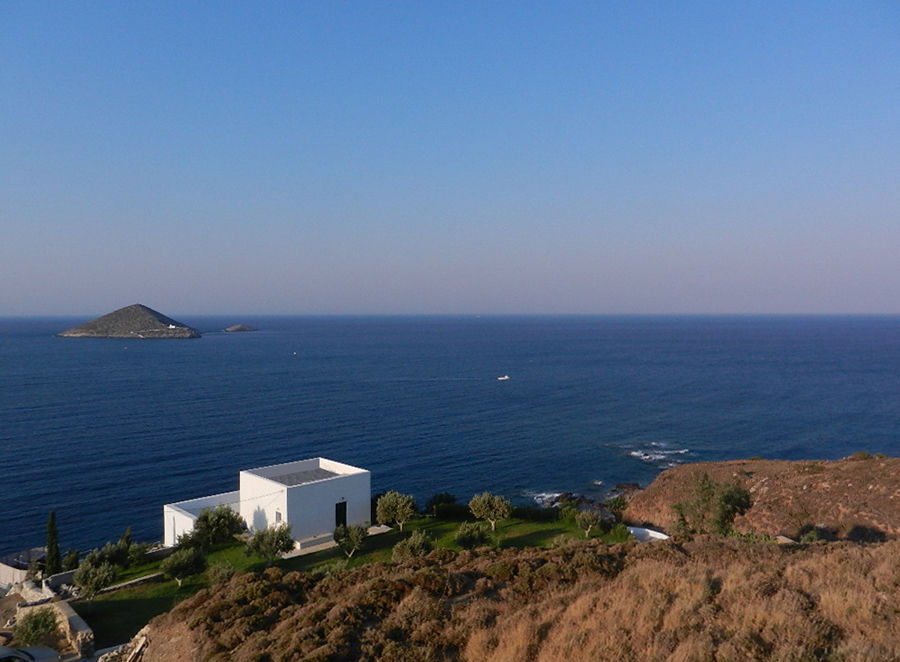 CUBES ON THE ROCKS, mg2 architetture mg2 architetture Mediterranean style house