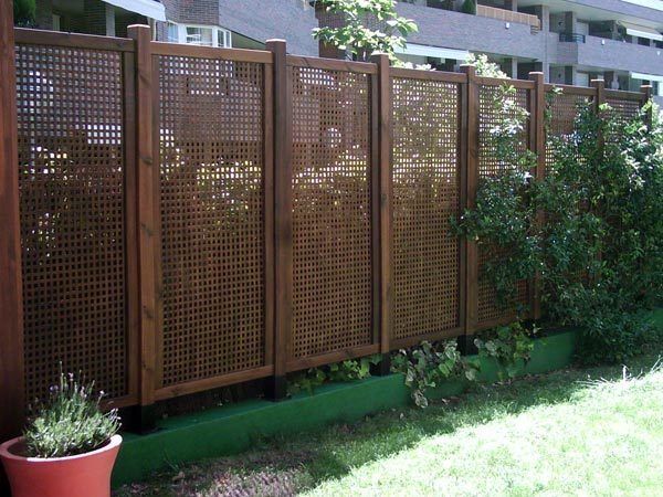 DECORACIÓN DE TERRAZAS Y JARDINES-CELOSÍAS, Palos en Danza Palos en Danza Jardins clássicos Acessórios e decoração