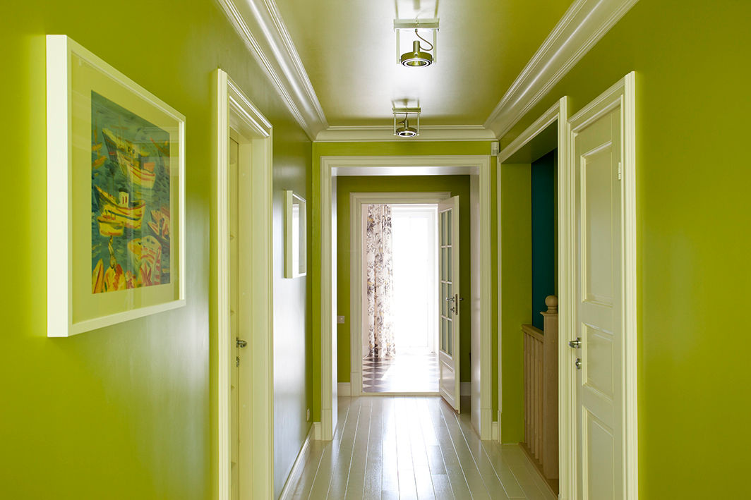 homify Eclectic style corridor, hallway & stairs