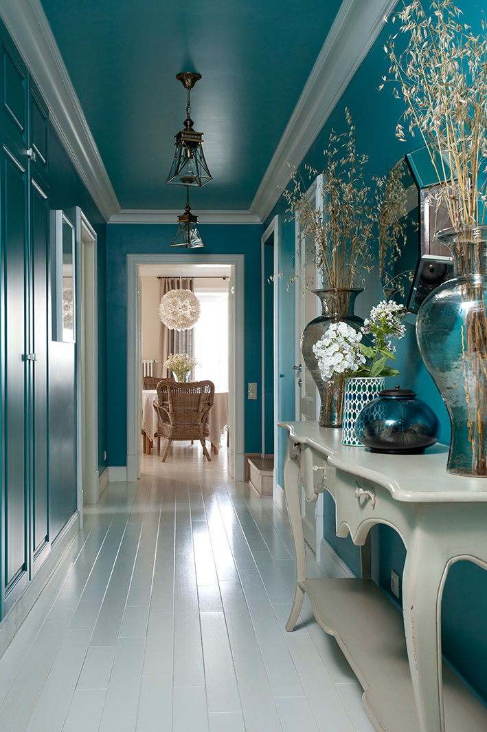 homify Eclectic style corridor, hallway & stairs