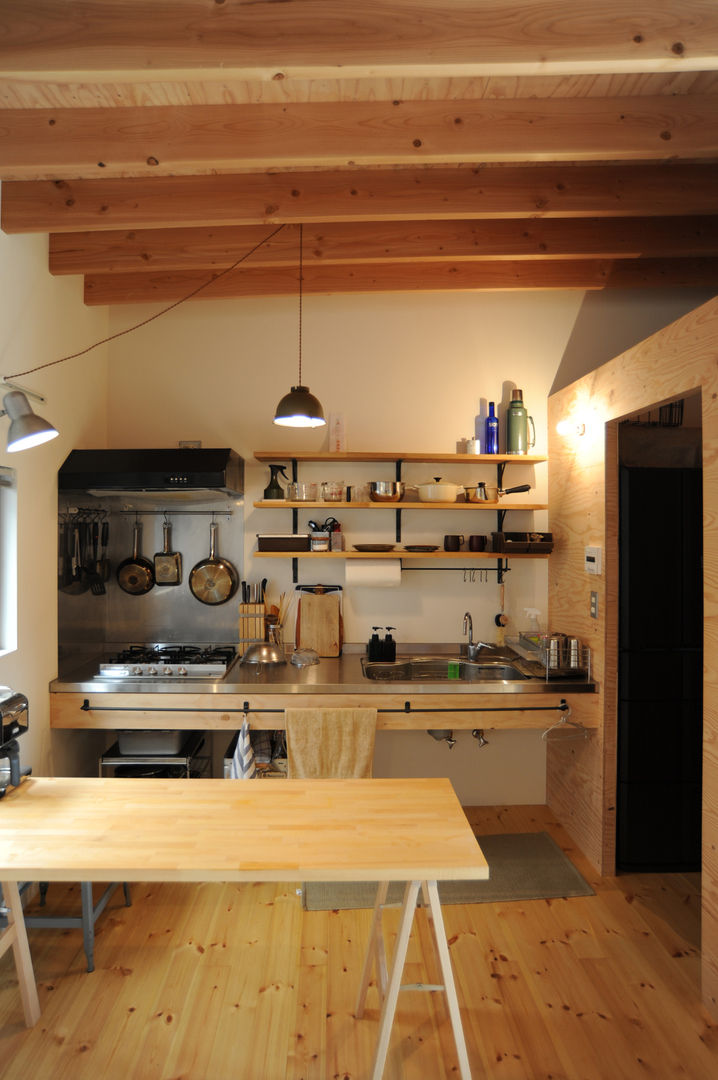 Bridge House, モノスタ’70 モノスタ’70 Eclectic style kitchen