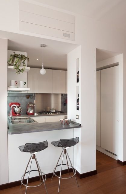 Casa Dp 2: La richiesta della committenza è quella di trasformare un appartamento bilocale di 62 mq , gk architetti (Carlo Andrea Gorelli+Keiko Kondo) gk architetti (Carlo Andrea Gorelli+Keiko Kondo) Modern kitchen