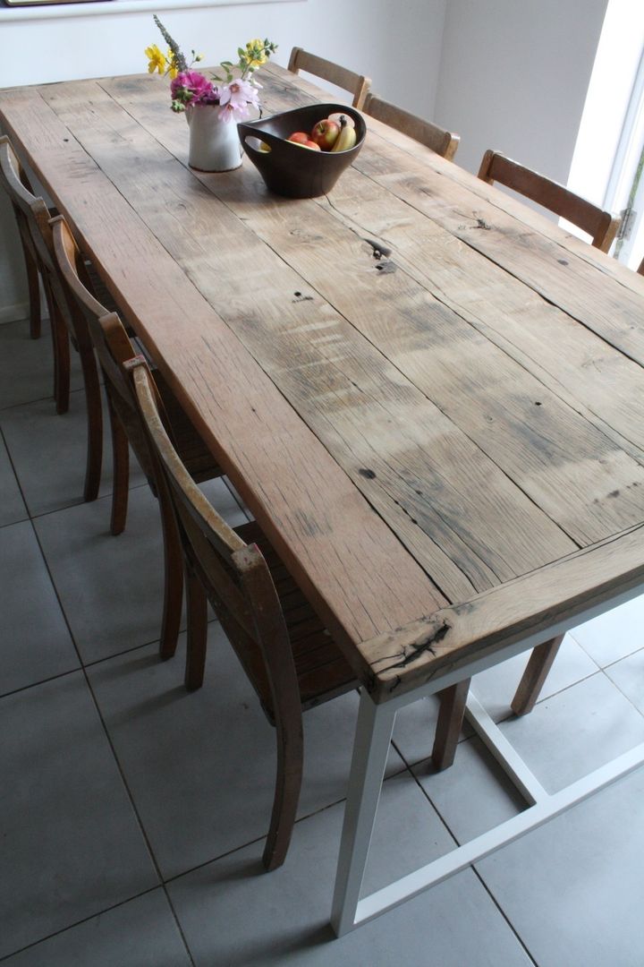 Deben Dining table in reclaimed French oak Salvation Furniture Cocinas industriales Mesas, sillas y bancos