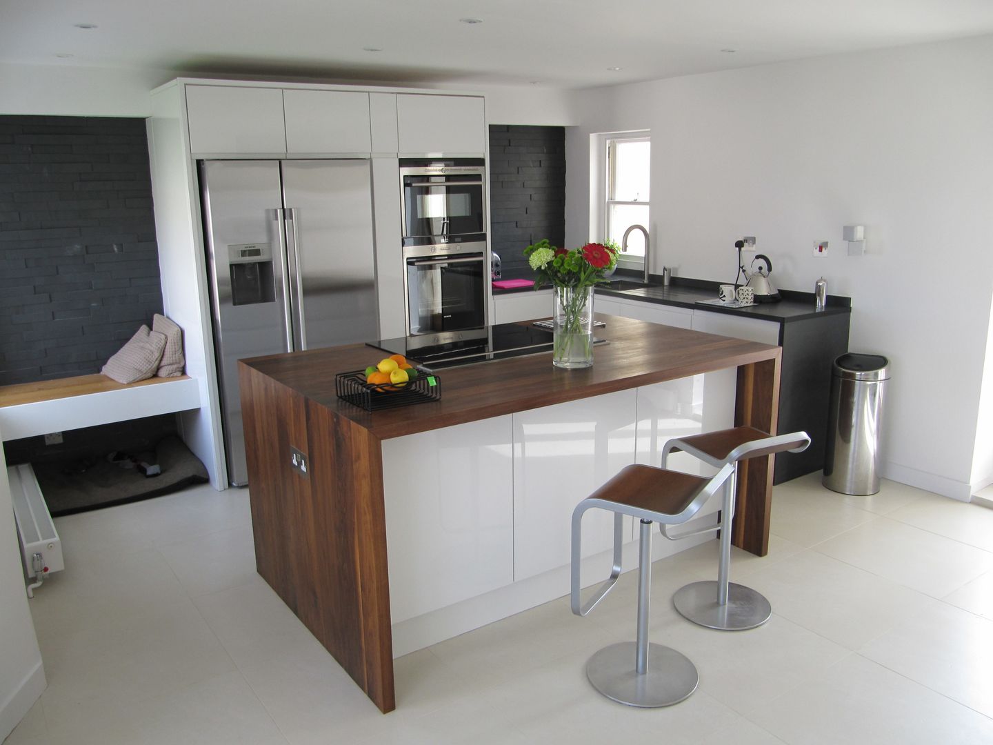 Medina Terrace, Hove, Mohsin Cooper Architects Mohsin Cooper Architects Minimalist kitchen