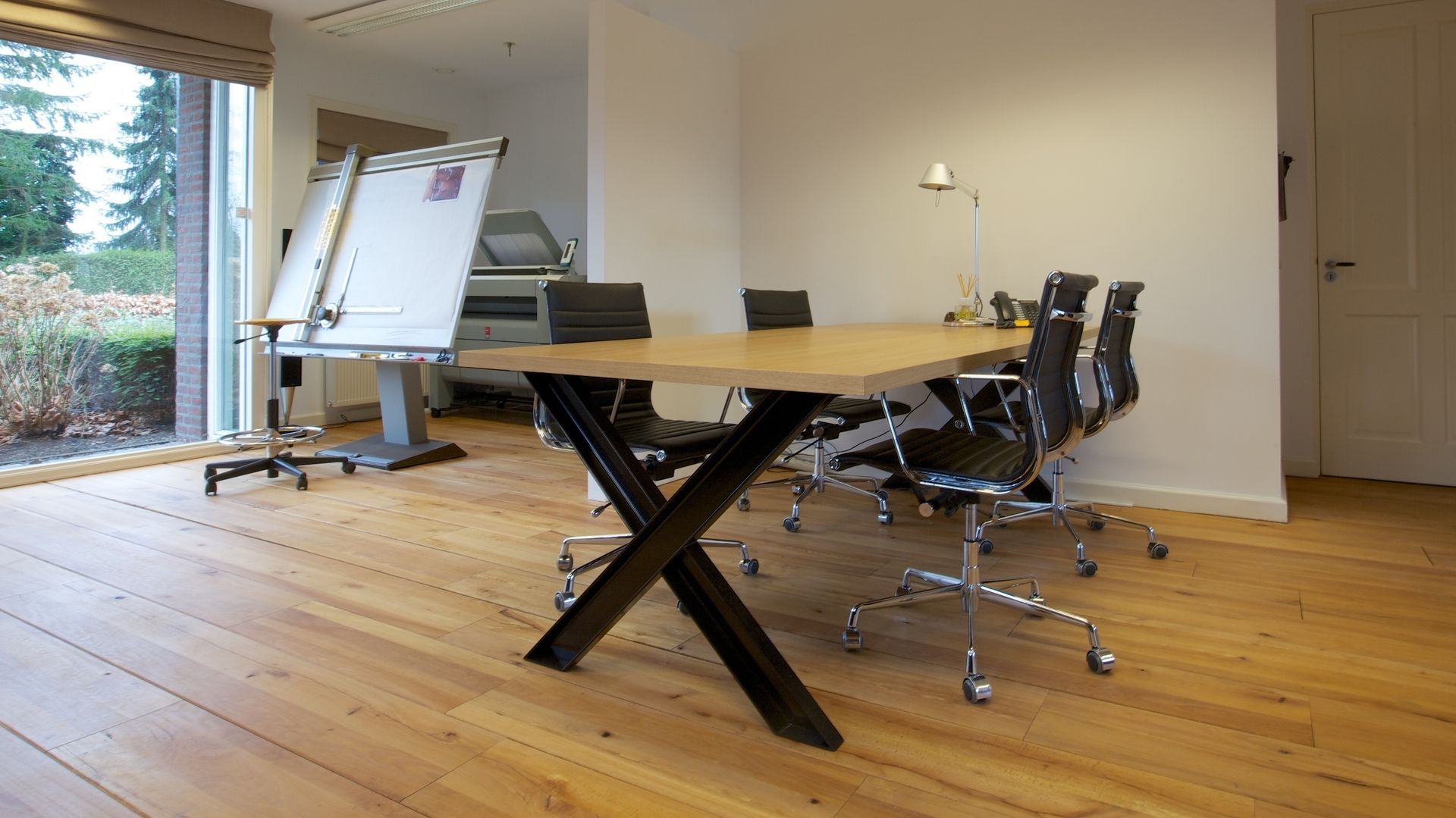 Kantoor aan huis, Antonissen interieurbouw Antonissen interieurbouw Modern study/office Desks