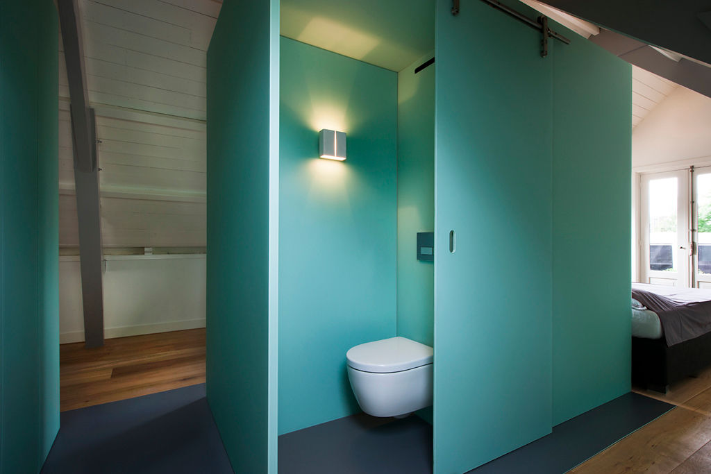 Luxe bad- en slaapkamer in monumentaal pand, a-LEX a-LEX Modern bathroom