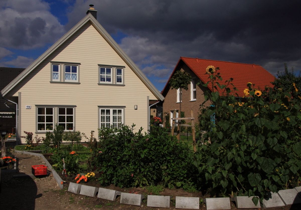 Norwegisches Holzhaus Typ Bernd, Akost GmbH "Ihr Traumhaus aus Norwegen" Akost GmbH 'Ihr Traumhaus aus Norwegen' Scandinavian style houses