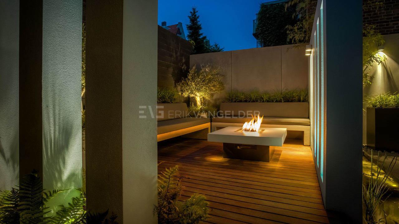 Ontwerp patio/stadstuin Erik van Gelder ERIK VAN GELDER | Devoted to Garden Design Moderne tuinen Vuurplaatsen & barbecues