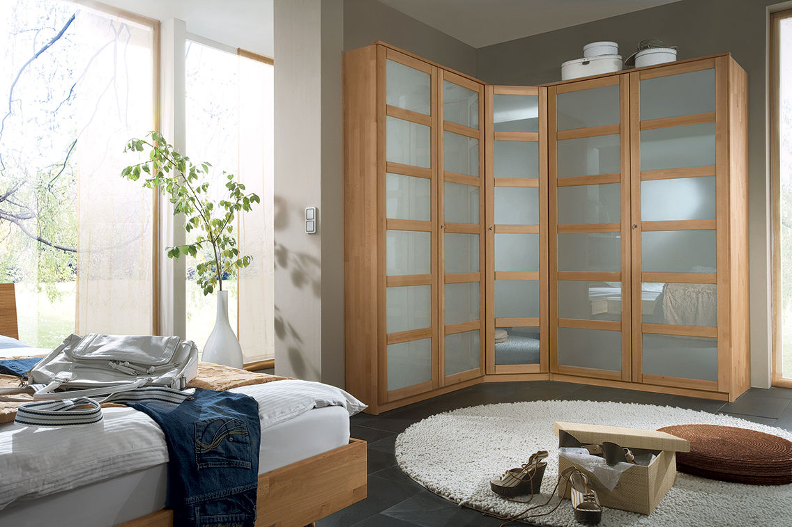 homify Modern style bedroom Wardrobes & closets