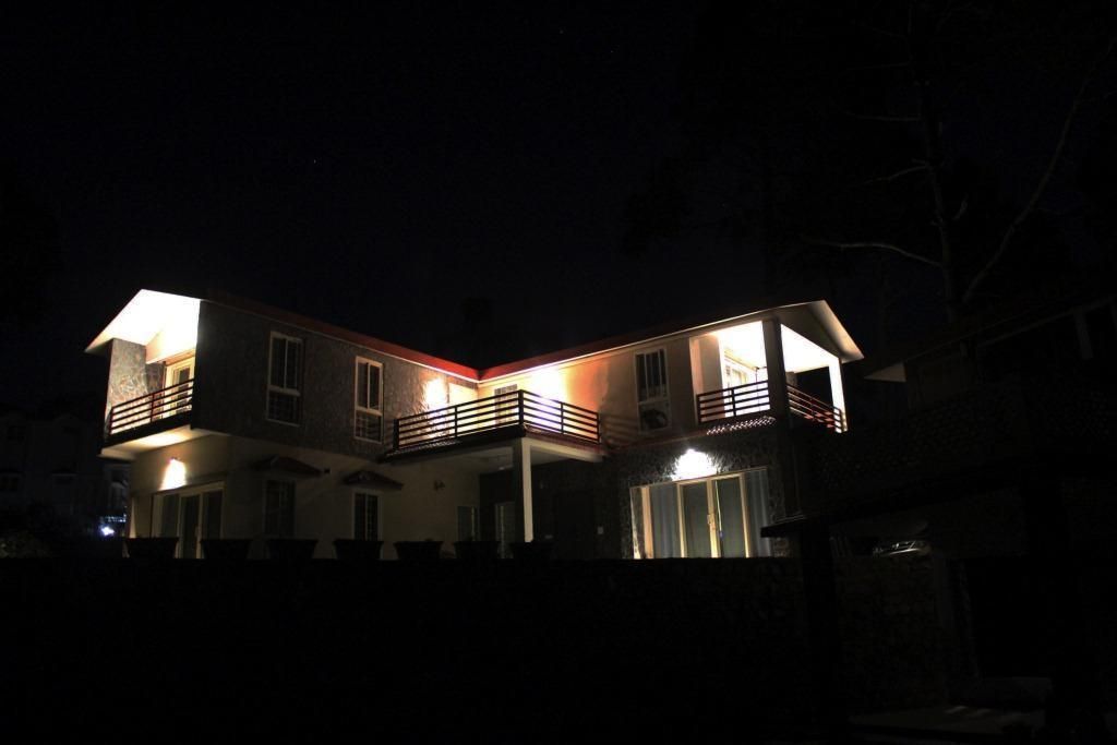 night view mold design studio Modern houses