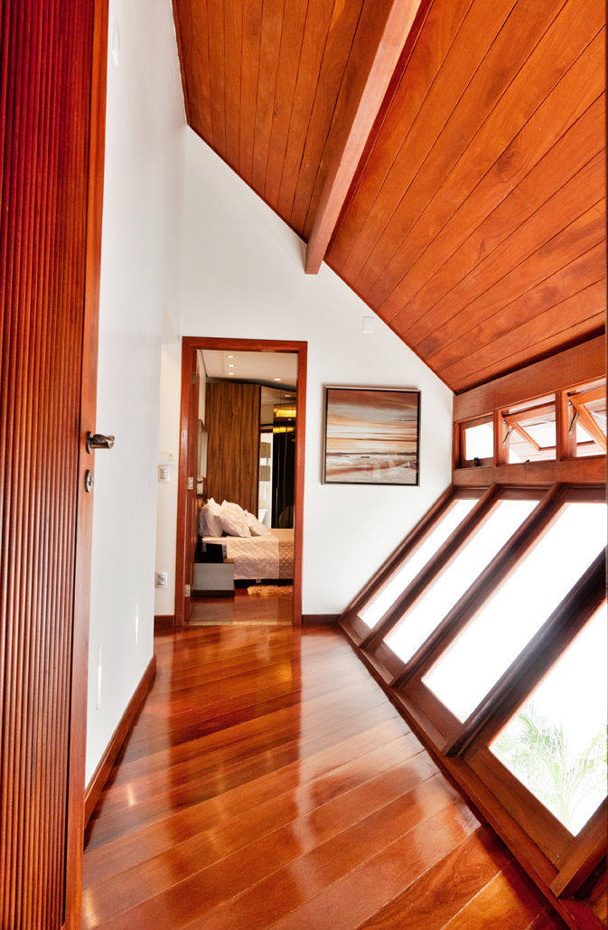 Residência Pruner, ArchDesign STUDIO ArchDesign STUDIO Rustic style corridor, hallway & stairs