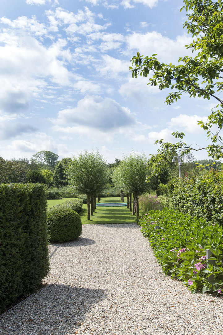 Klassieke villa tuin Waspik, De Rooy Hoveniers De Rooy Hoveniers Jardins campestres