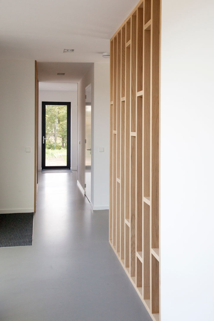 Moderne villa, Archstudio Architecten | Villa's en interieur Archstudio Architecten | Villa's en interieur Modern corridor, hallway & stairs