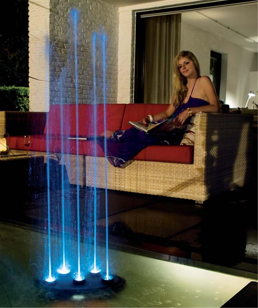 Dancing 5 Jet Water Feature homify Moderne tuinen
