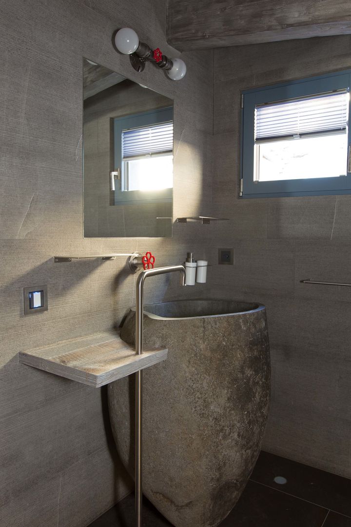 Piancabella, DF Design DF Design 現代浴室設計點子、靈感&圖片