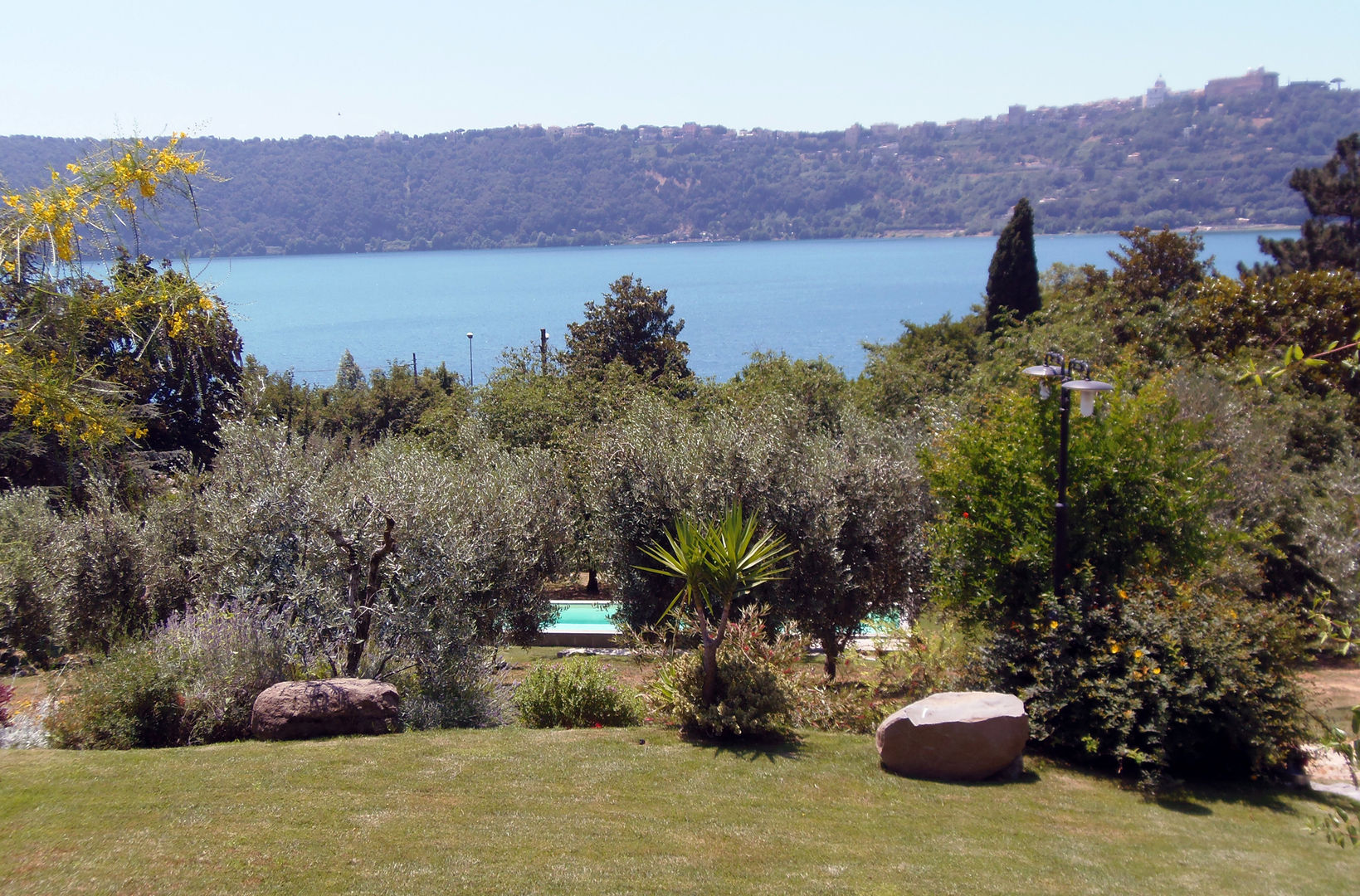 Casa al lago, ARCHolic ARCHolic Casas rústicas