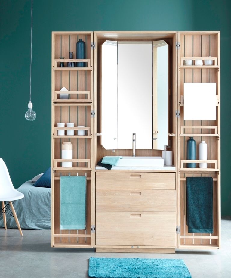 Bathrooms pop out the closet with La Cabine La Fonction Classic style bathroom Shelves