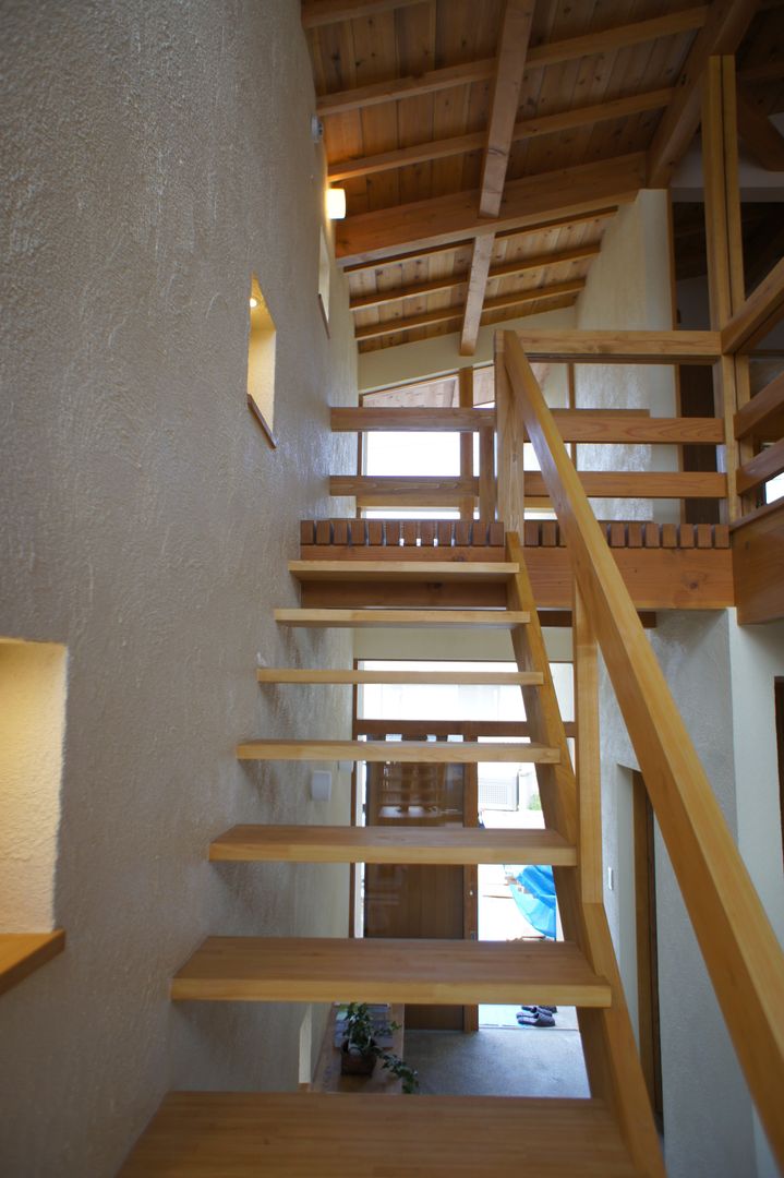 新・鎌・家, 環境創作室杉 環境創作室杉 Eclectic style corridor, hallway & stairs