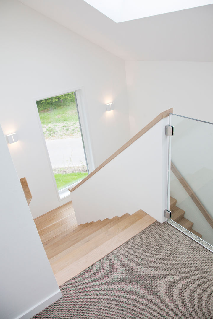 Moderne villa, Archstudio Architecten | Villa's en interieur Archstudio Architecten | Villa's en interieur Minimalist corridor, hallway & stairs