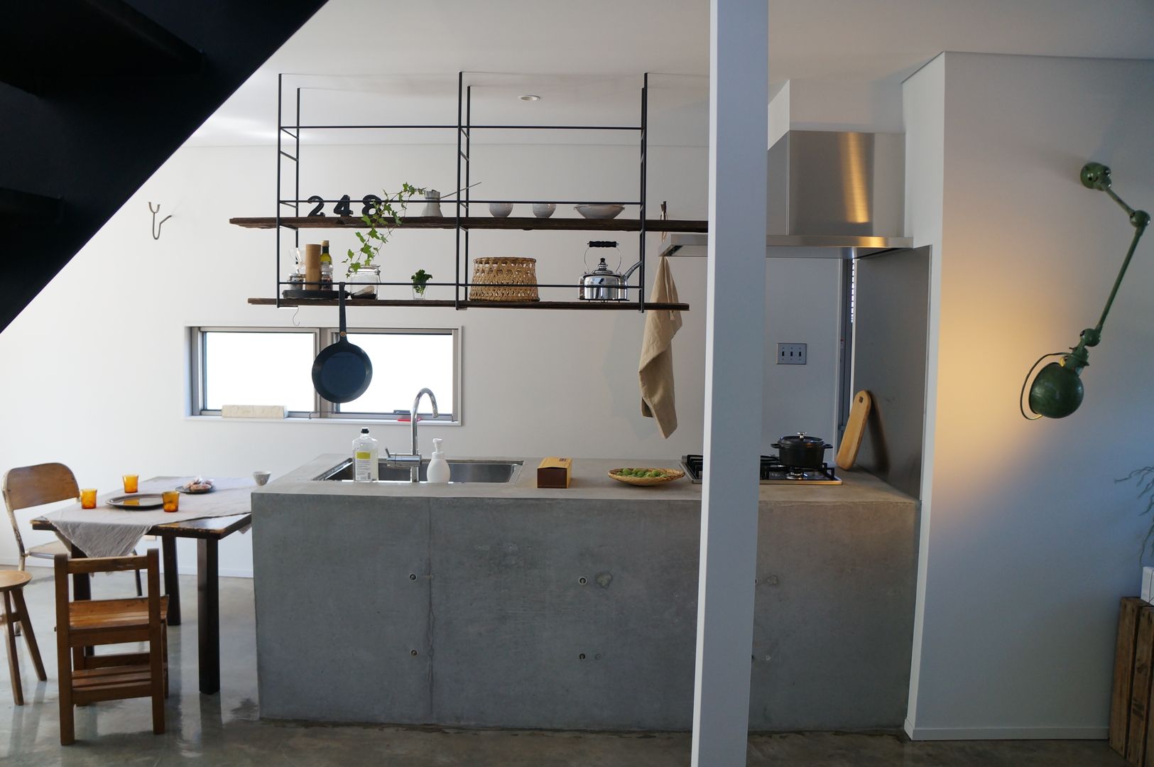 N-house, さくま建築設計事務所 さくま建築設計事務所 Industrial style kitchen