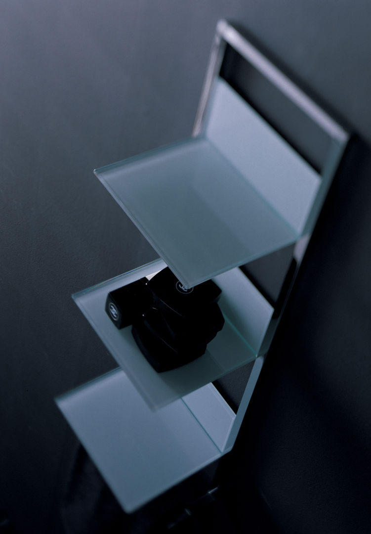 Gill, Vegni Design Vegni Design Minimalist bathroom Shelves
