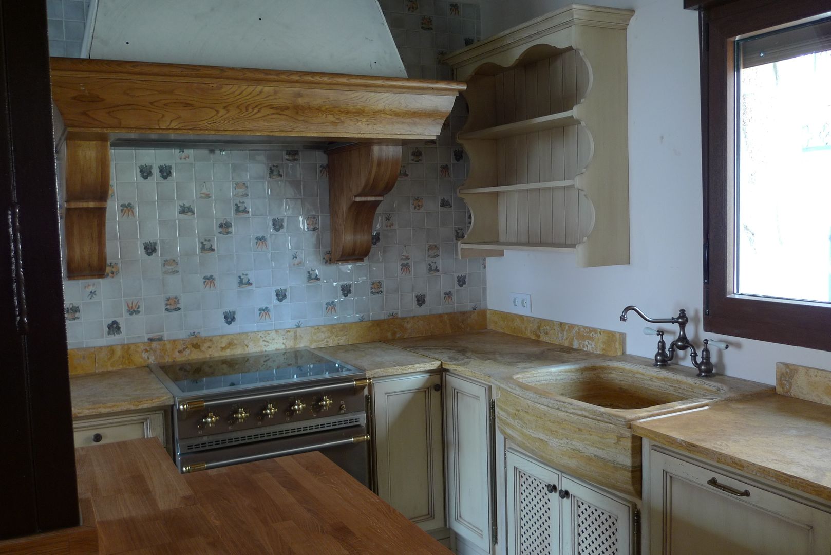 Cocina en Peguerinos (Ávila), Gamahogar Gamahogar Rustic style kitchen