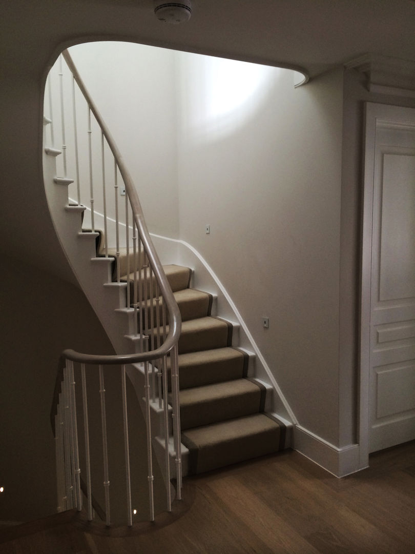 Dents Road, Staircase BLA Architects Classic style corridor, hallway and stairs