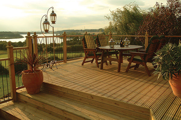Decking project Atkinsons Fencing Ltd Сад