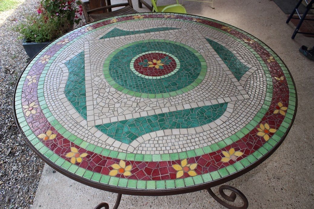 Table en fer forgé, plateau mosaïque, Mosa-Louisa Mosa-Louisa Garden Furniture