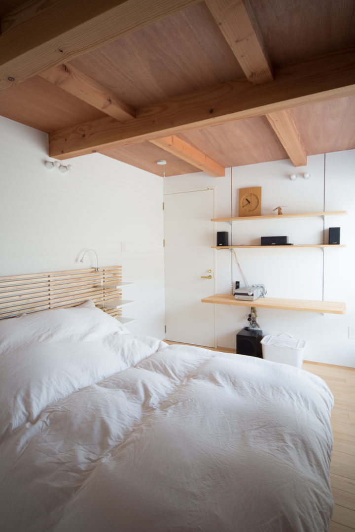 Zig Zag bed room キリコ設計事務所 Scandinavische slaapkamers